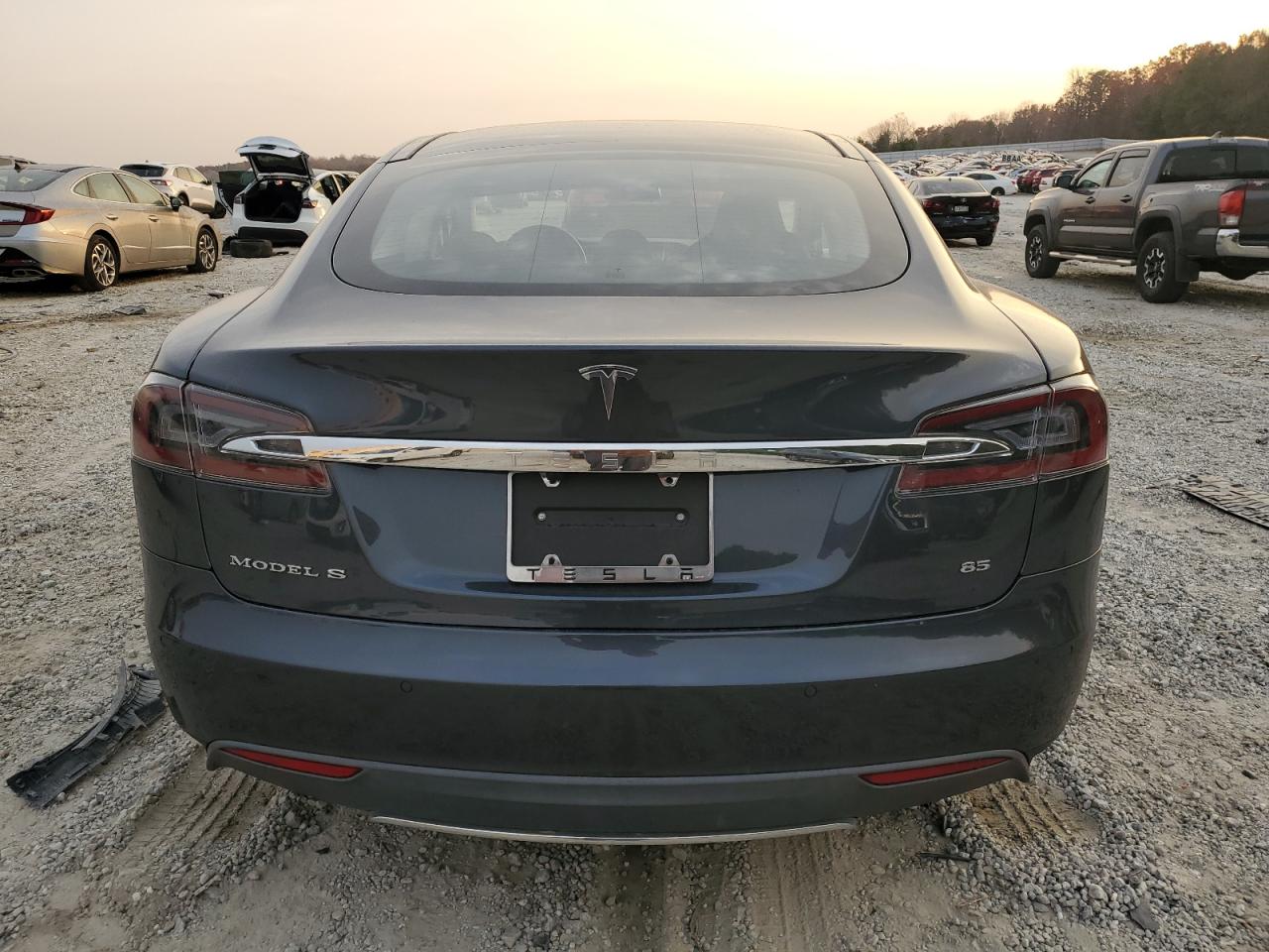 TESLA MODEL S