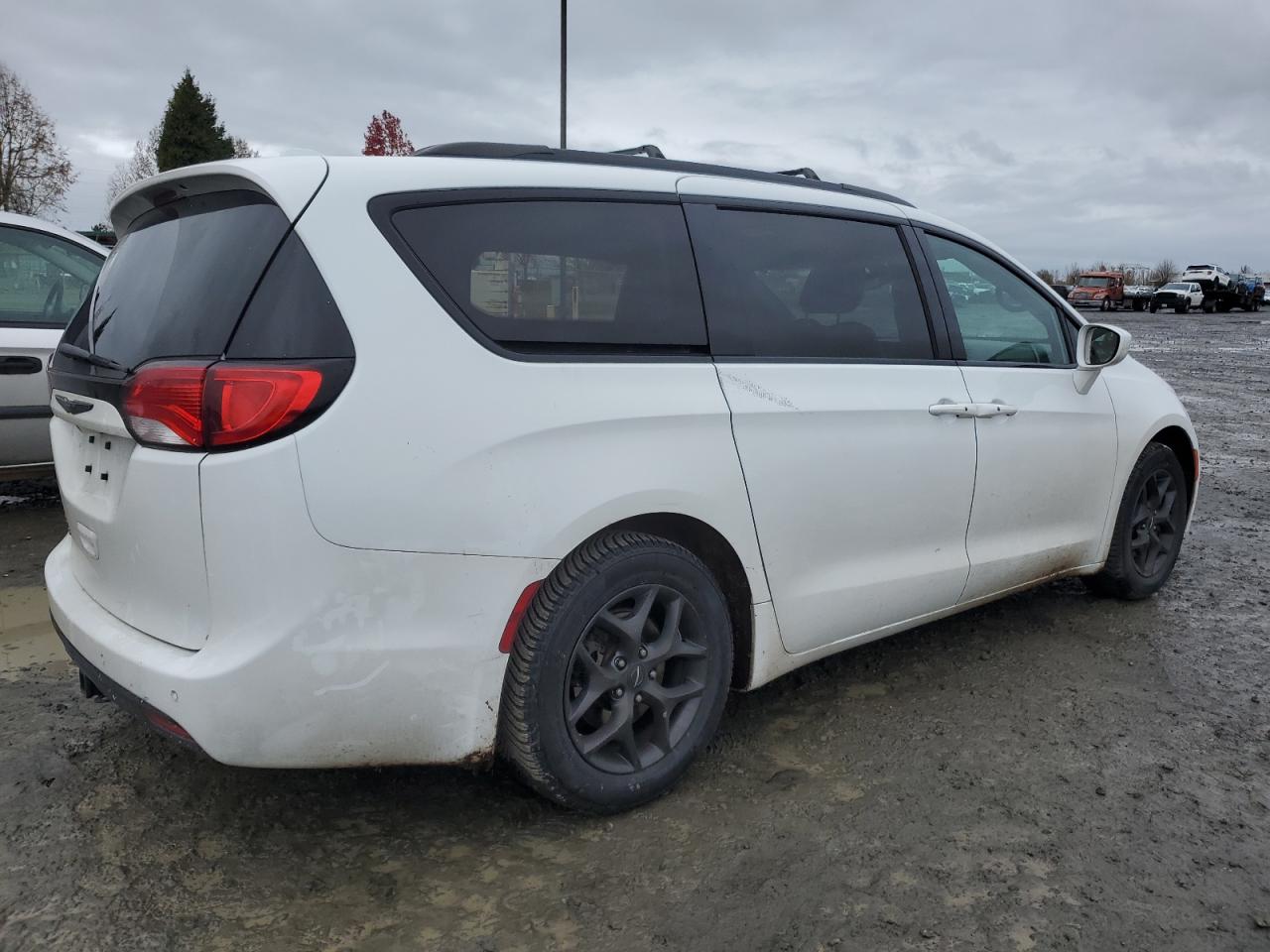 CHRYSLER PACIFICA TOURING L PLUS