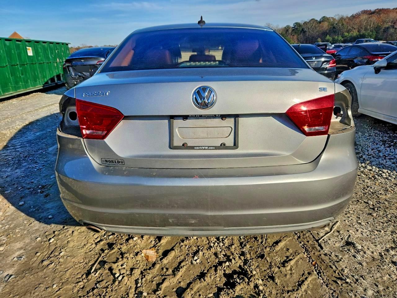 VOLKSWAGEN PASSAT SE