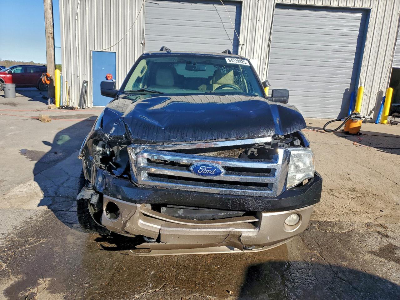 FORD EXPEDITION EL XLT