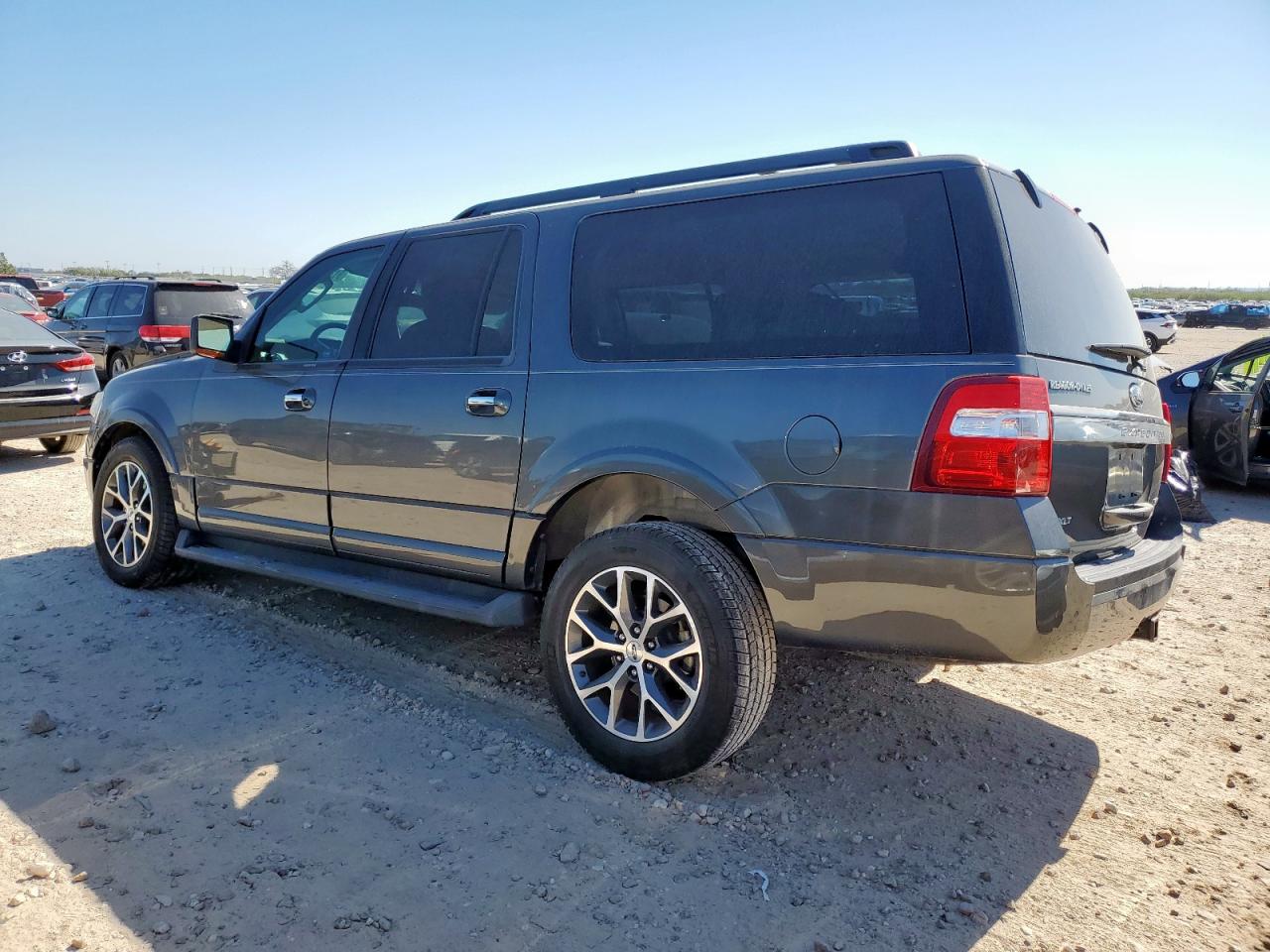 FORD EXPEDITION EL XLT