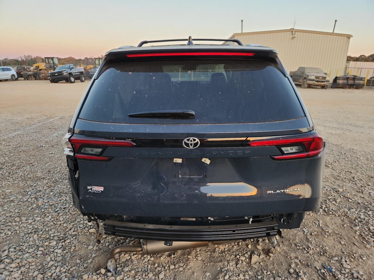 TOYOTA HIGHLANDER LE