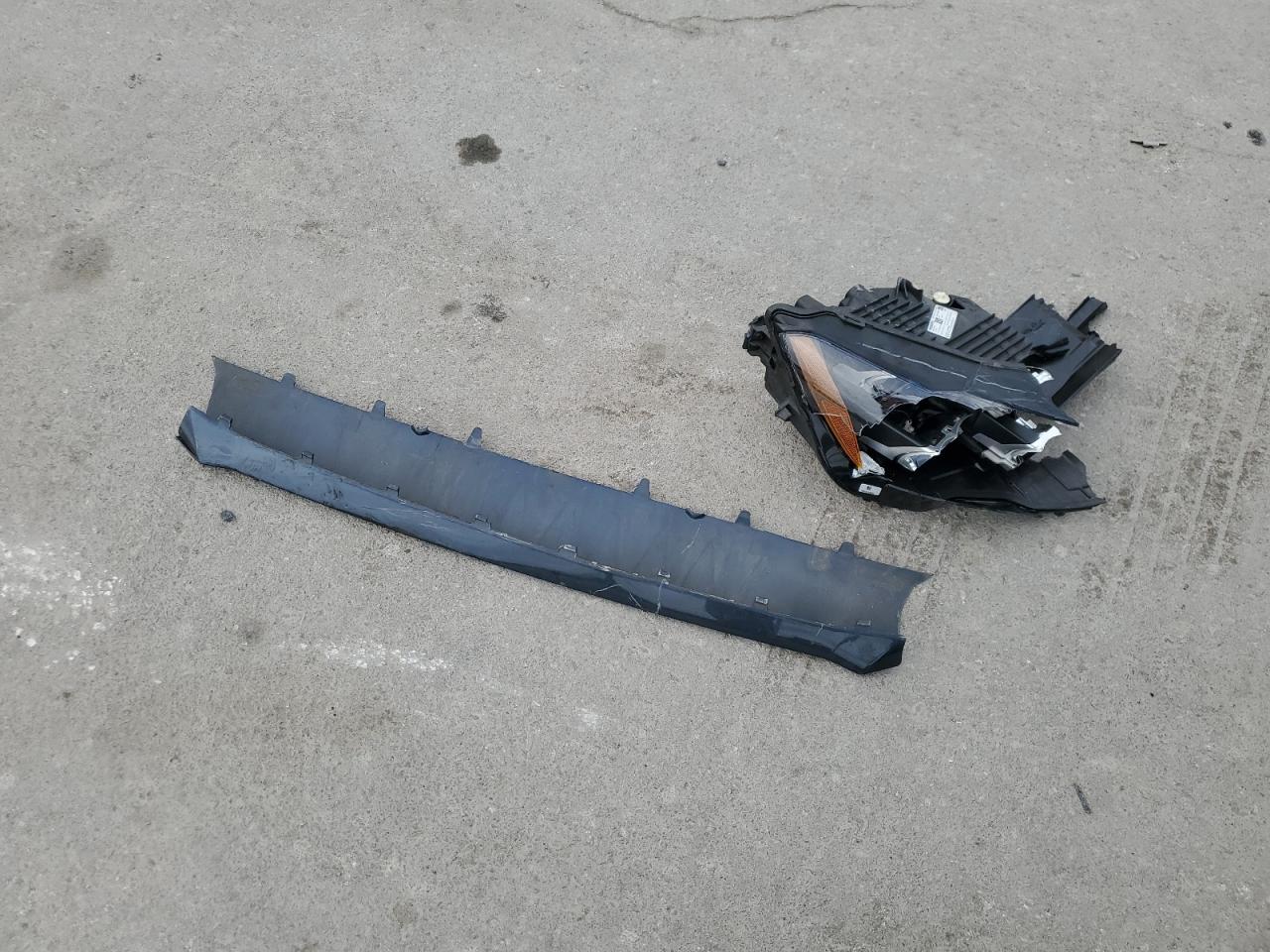 Lot #3311655229 2020 VOLVO XC60 T6 IN