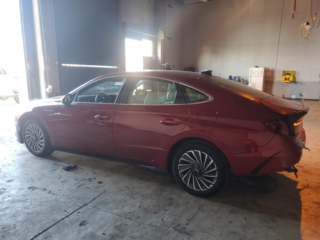 HYUNDAI SONATA HYBRID