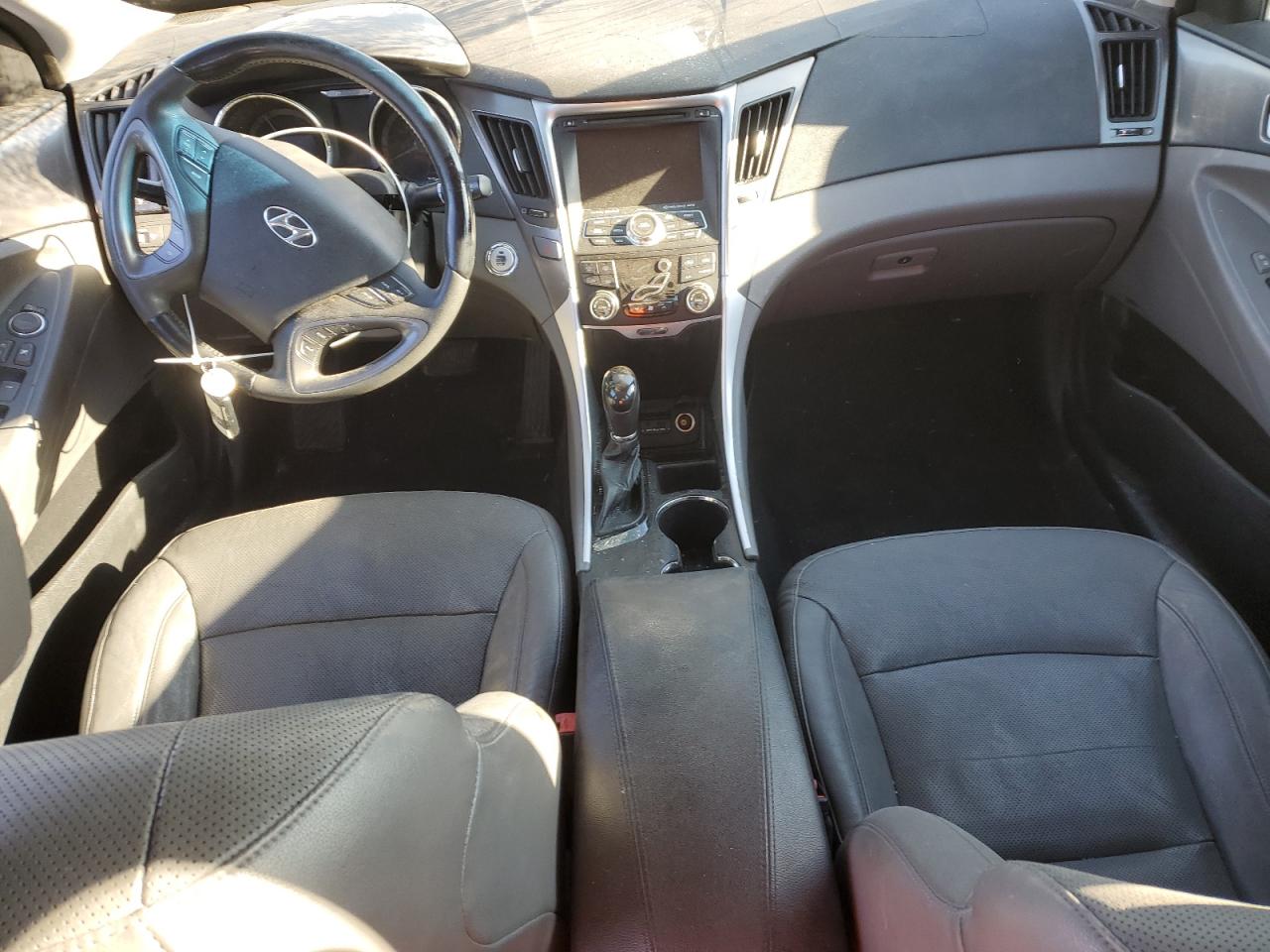 HYUNDAI SONATA HYBRID