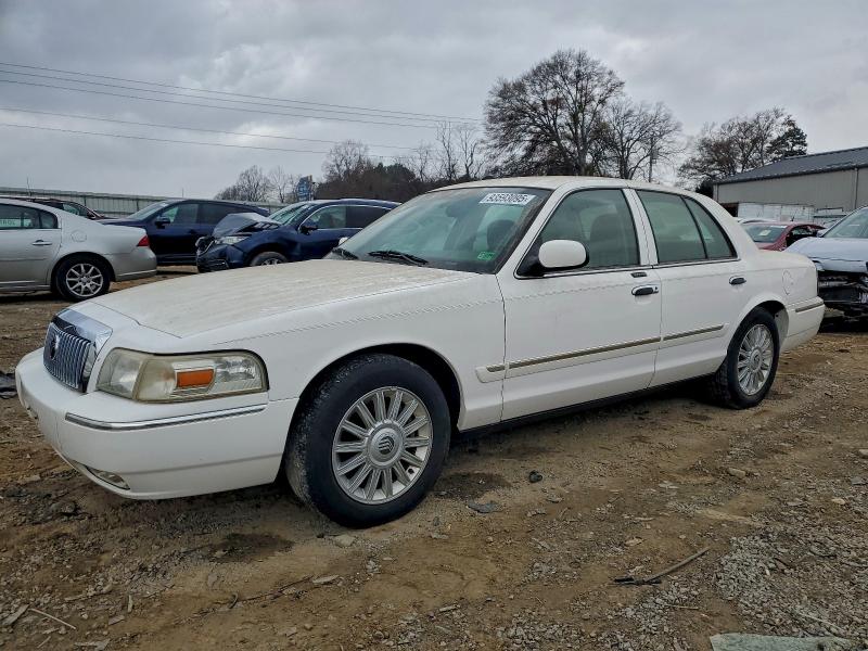 Global Auto Auctions: 2008 MERCURY GRAND MARQ