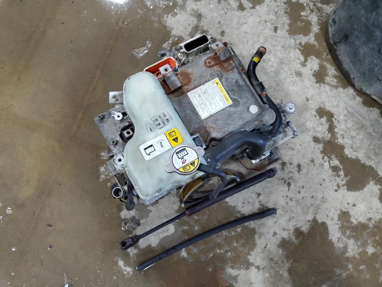 HYUNDAI SONATA HYBRID