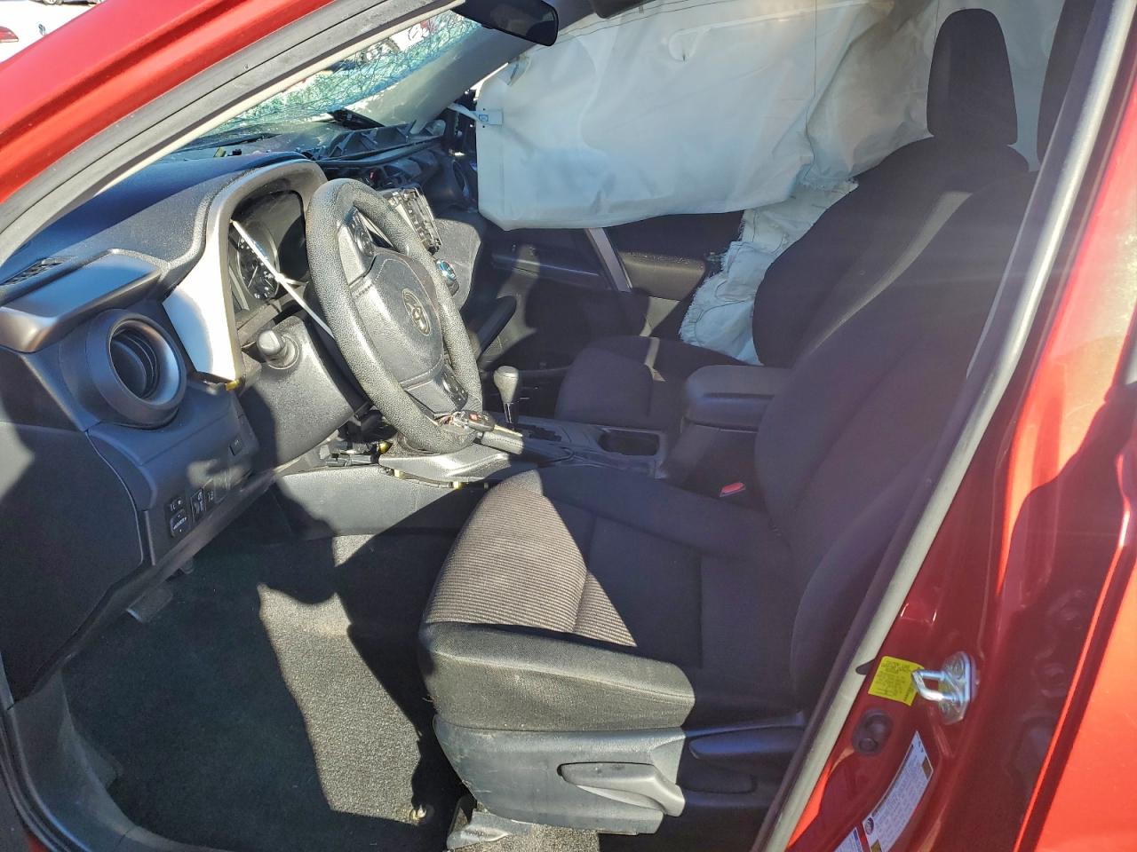 Lot #3301801355 2017 TOYOTA RAV4 LE