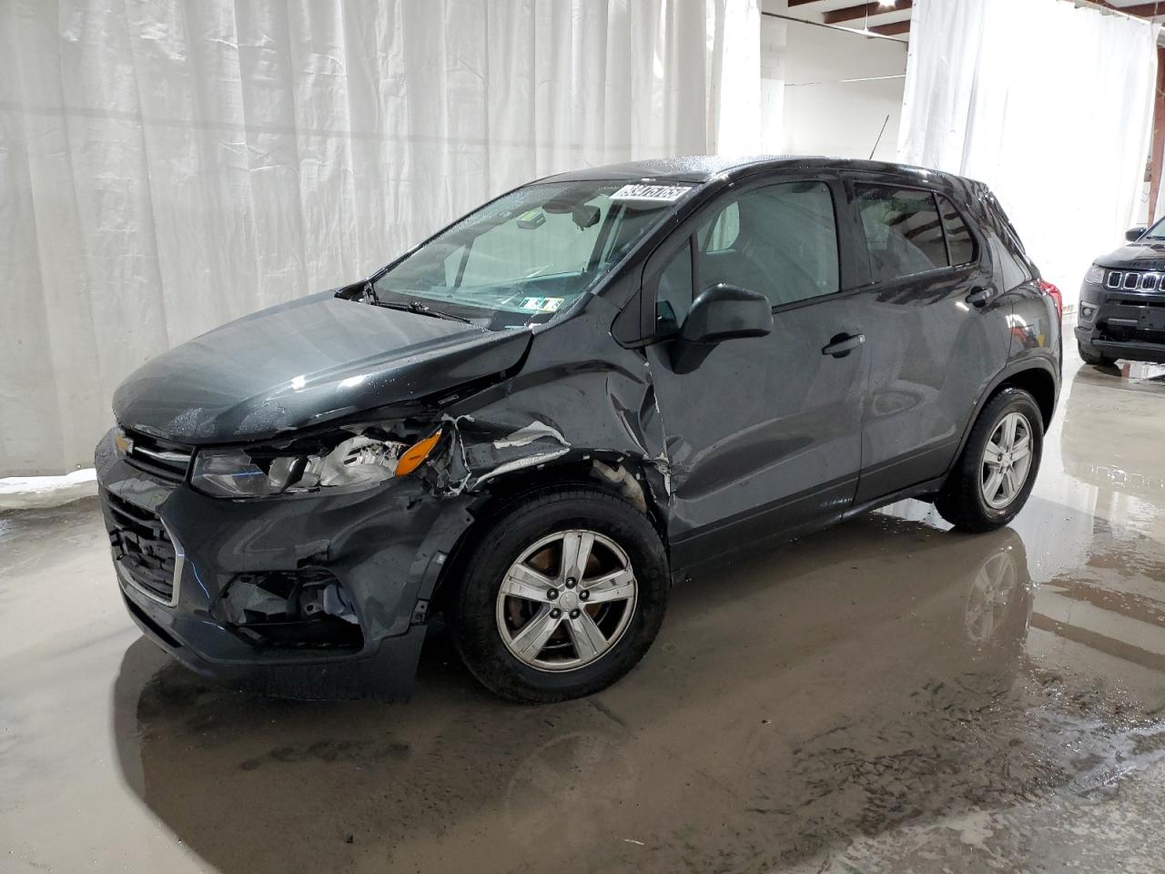 Lot #3294098950 2020 CHEVROLET TRAX LS