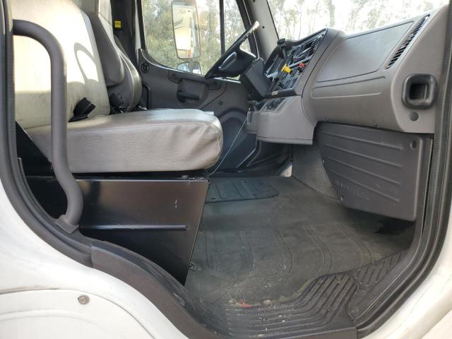 2016 FREIGHTLINER M2 #3303738438