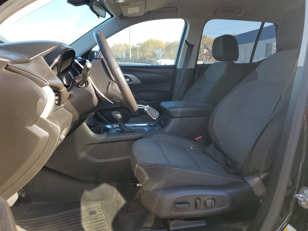 CHEVROLET TRAVERSE LT