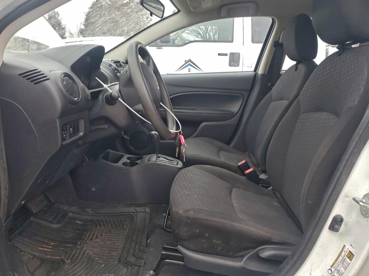 MITSUBISHI MIRAGE DE