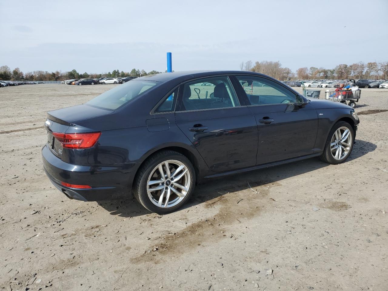 AUDI A4 PREMIUM