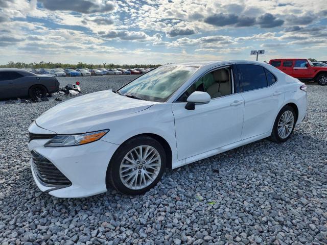 2020 TOYOTA CAMRY XLE #3302760360