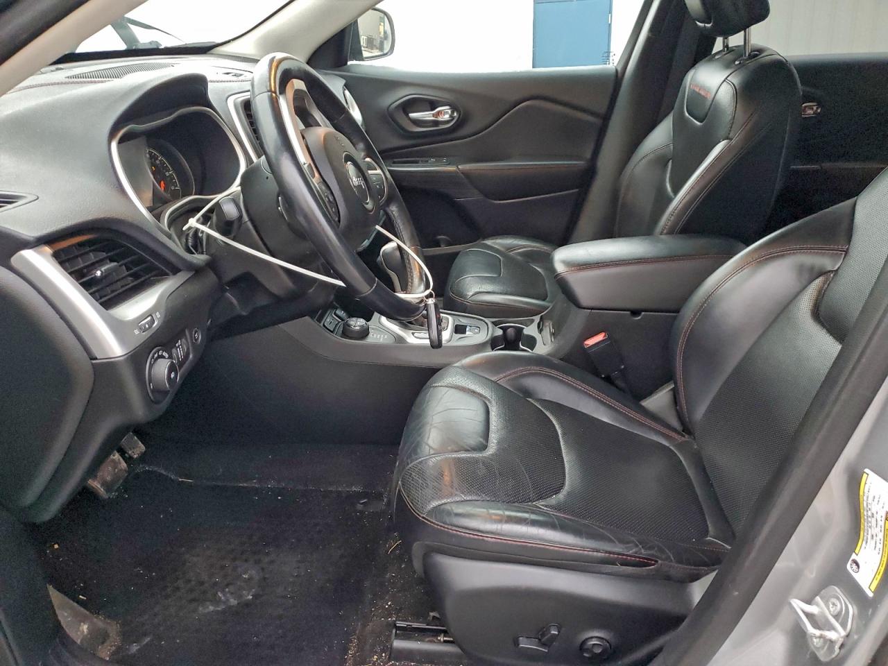 JEEP CHEROKEE TRAILHAWK