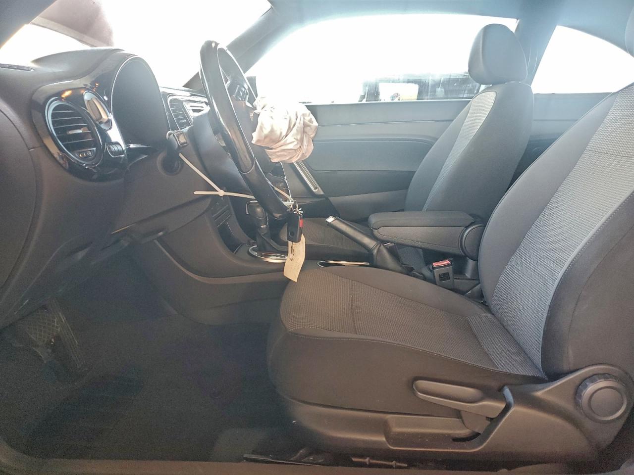 VOLKSWAGEN BEETLE 1.8T