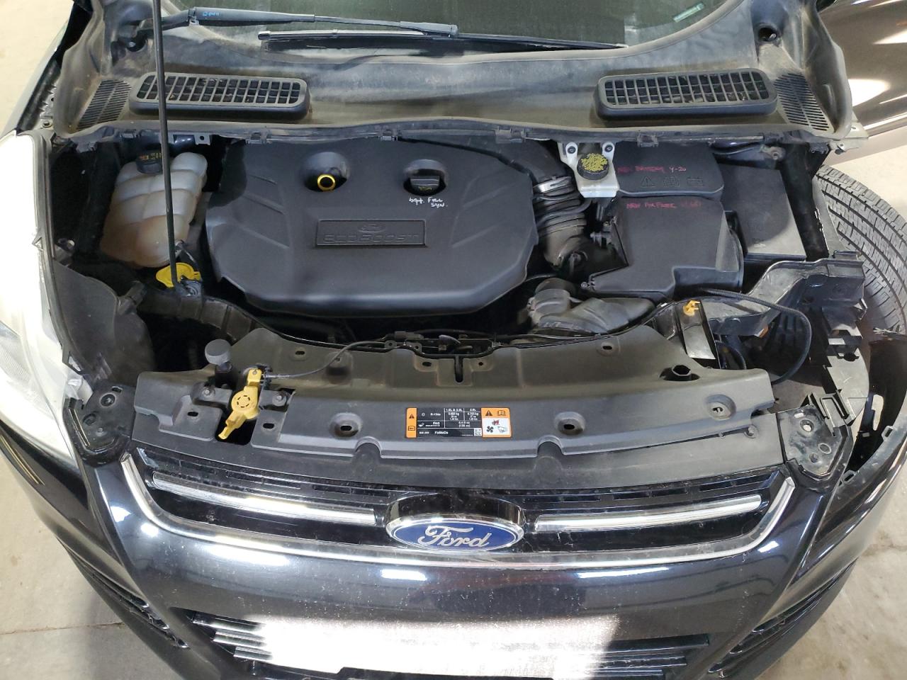 FORD ESCAPE TITANIUM