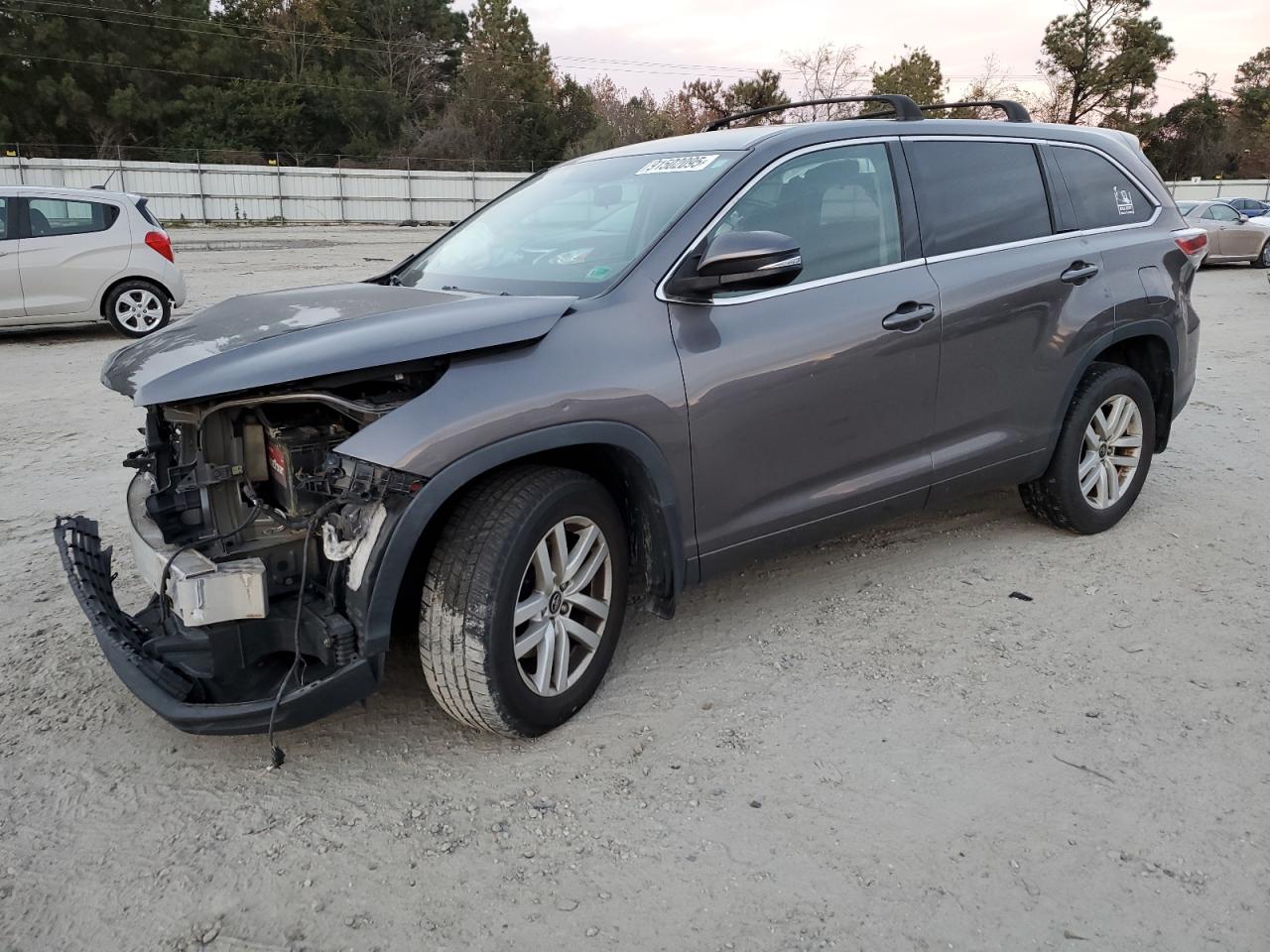 TOYOTA HIGHLANDER LE