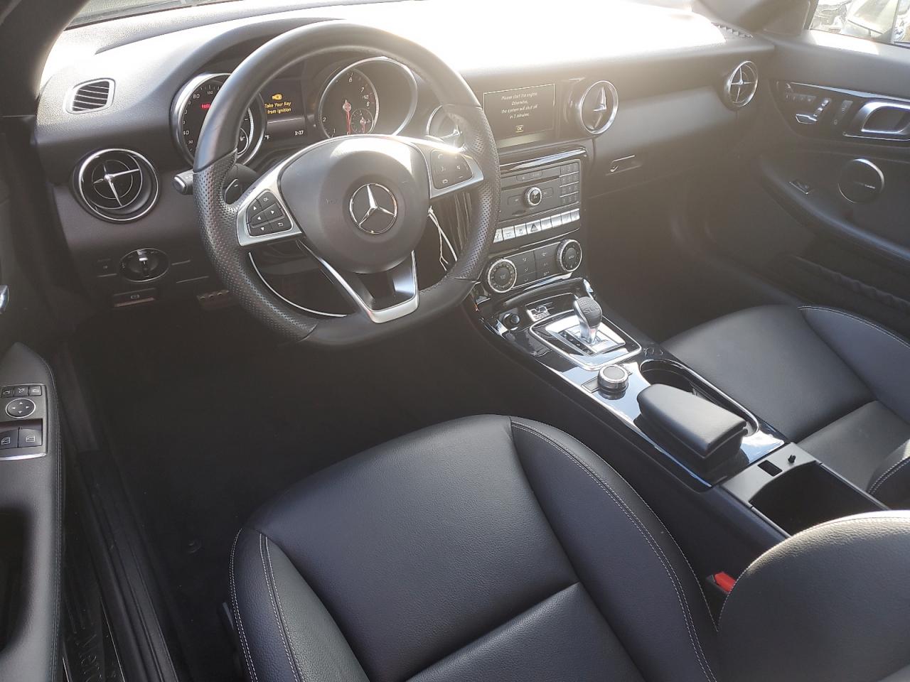 MERCEDES-BENZ SLC-CLASS 300