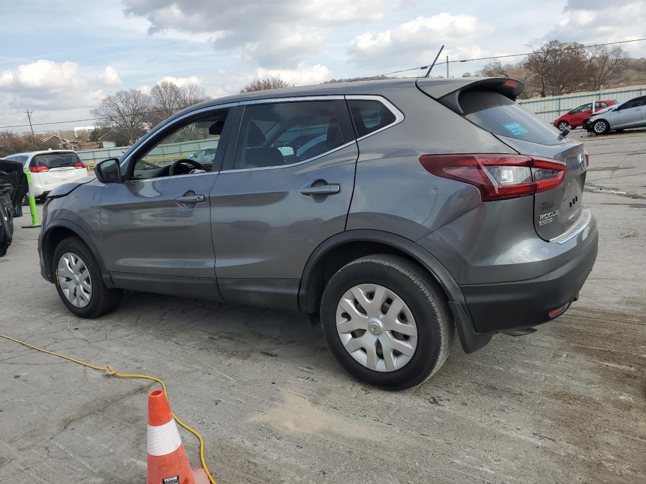 NISSAN ROGUE SPORT S