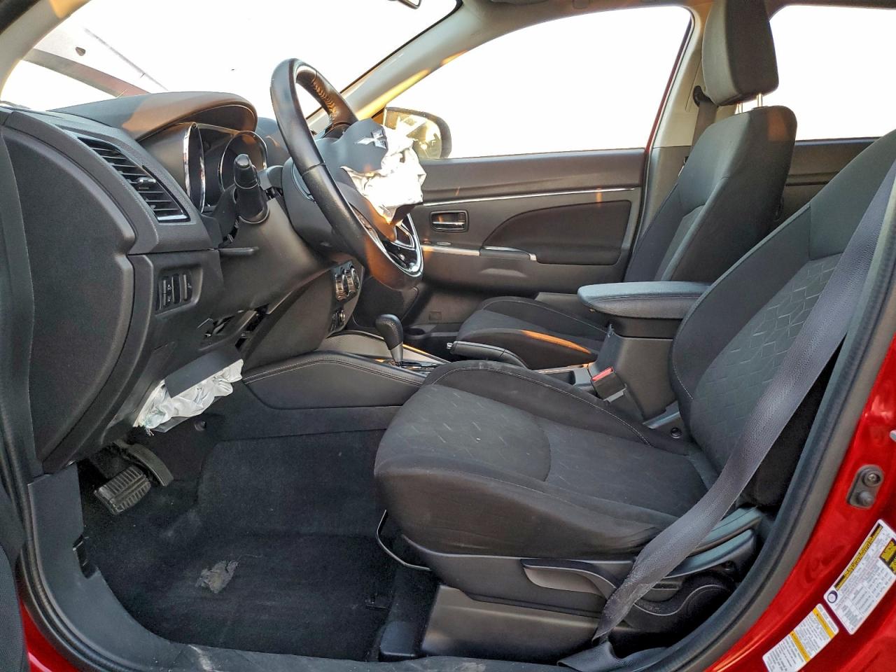 MITSUBISHI OUTLANDER ES