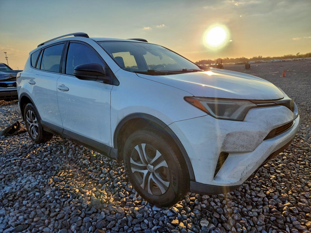 TOYOTA RAV4 LE