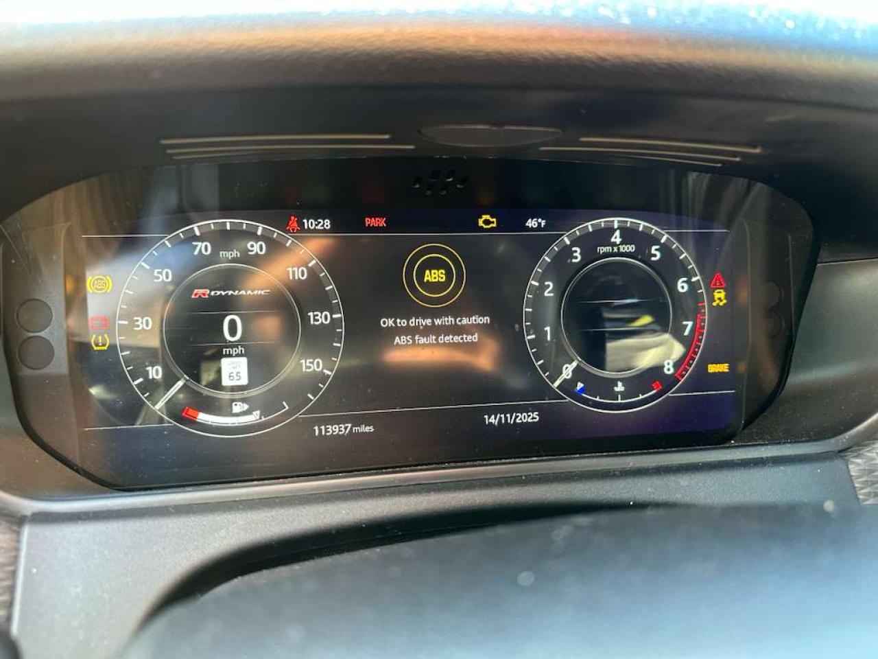 LAND ROVER RANGE ROVER R-DYNAMIC SE