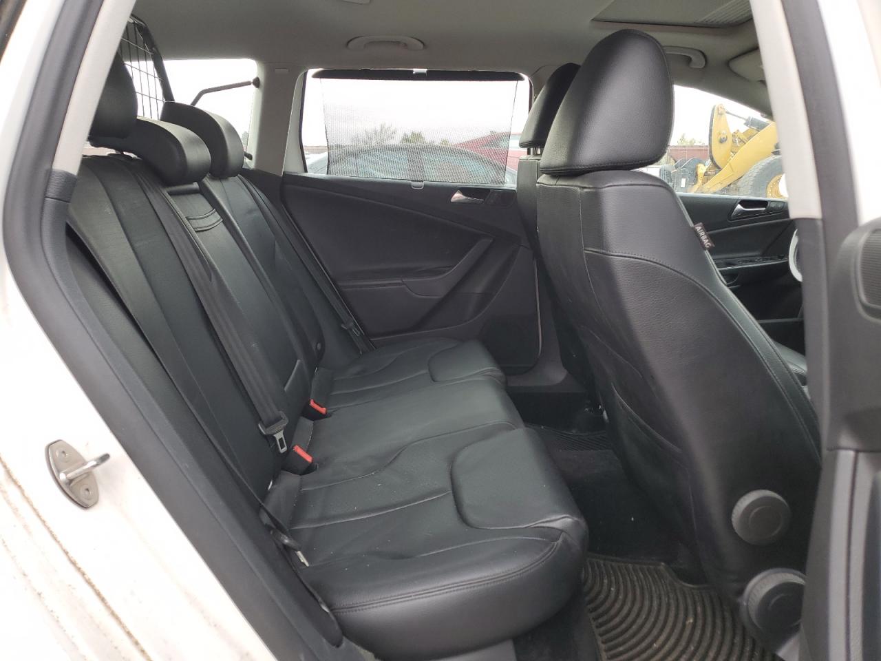 VOLKSWAGEN PASSAT KOMFORT