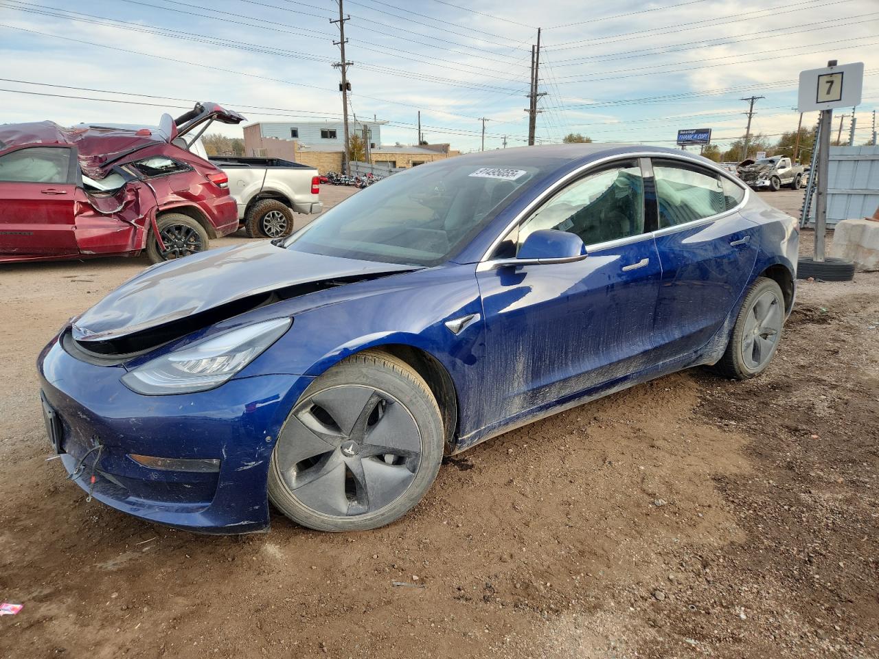 TESLA MODEL 3