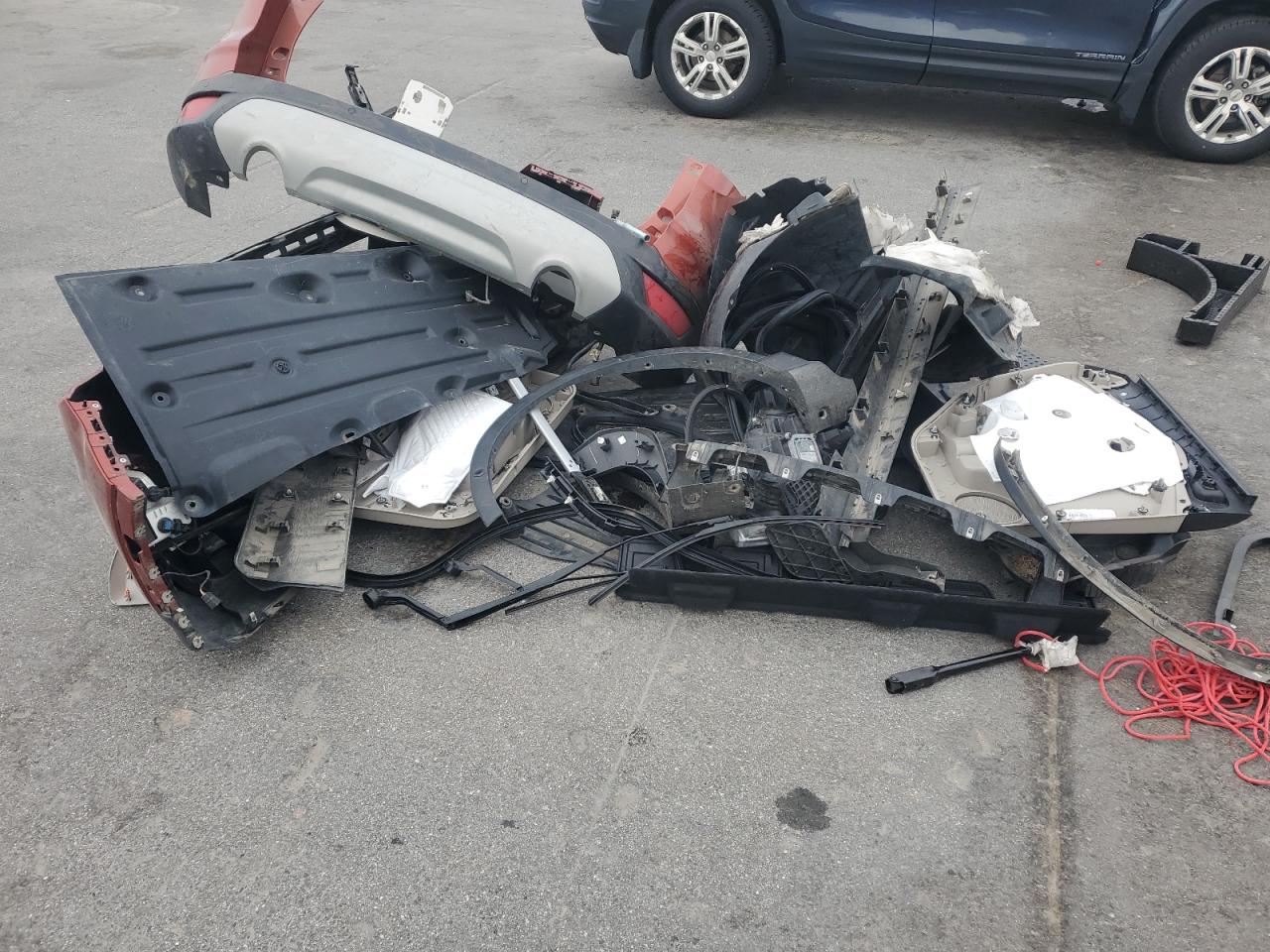 FORD ESCAPE TITANIUM