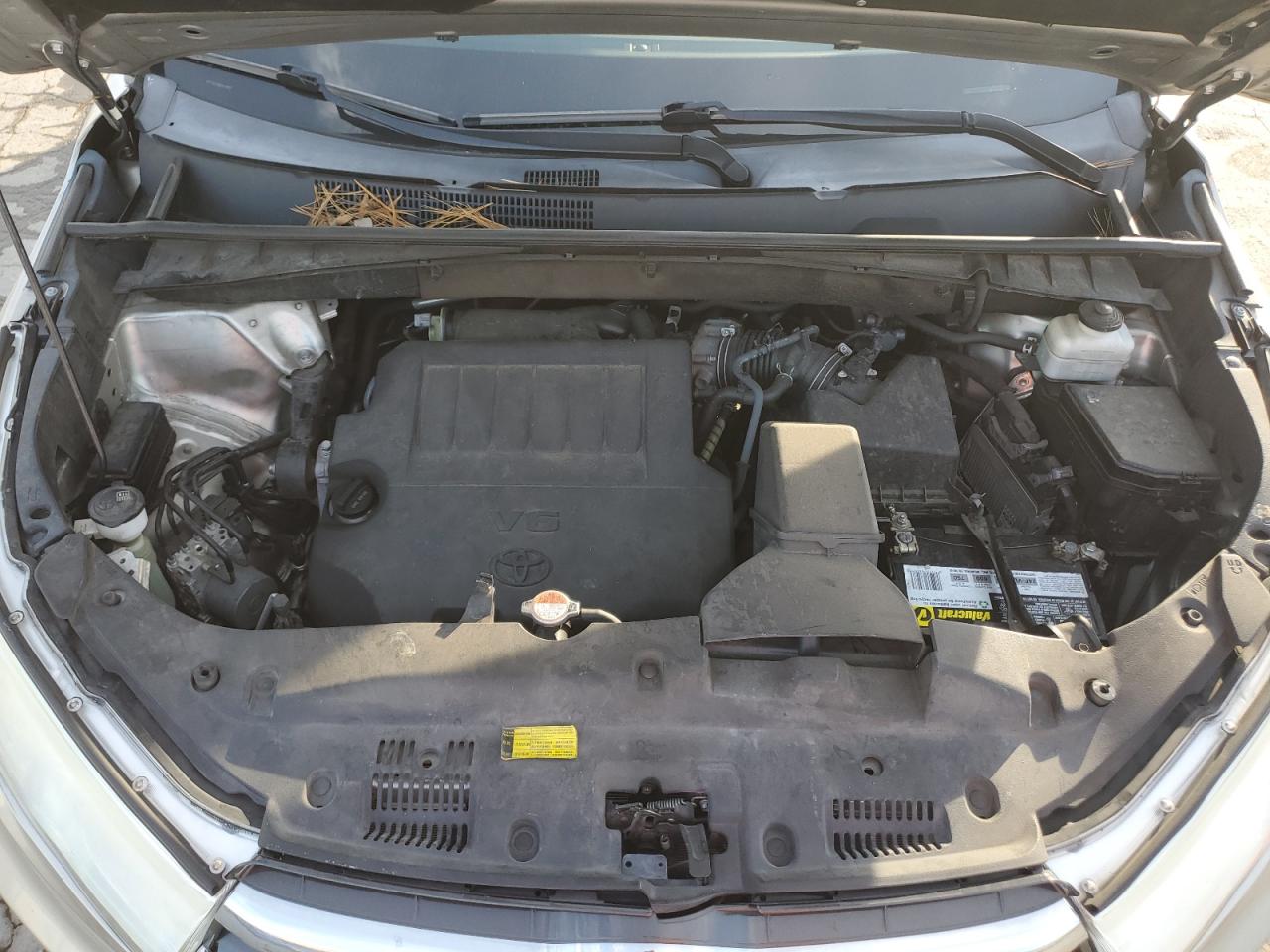 TOYOTA HIGHLANDER LIMITED