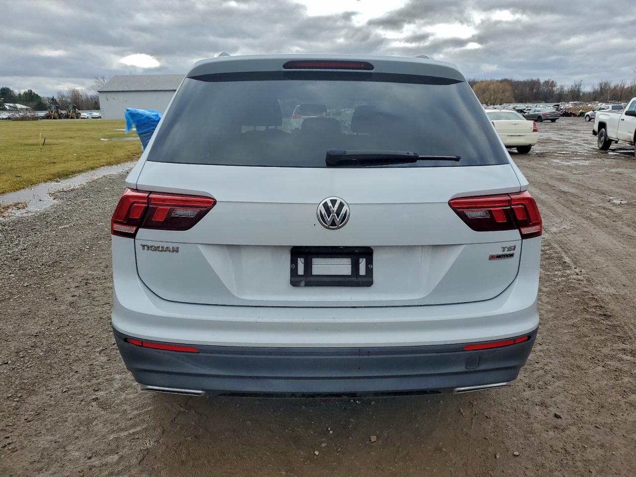 VOLKSWAGEN TIGUAN S