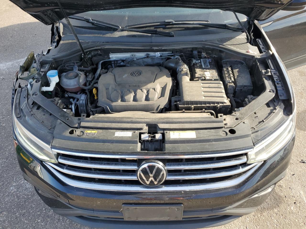 VOLKSWAGEN TIGUAN SE