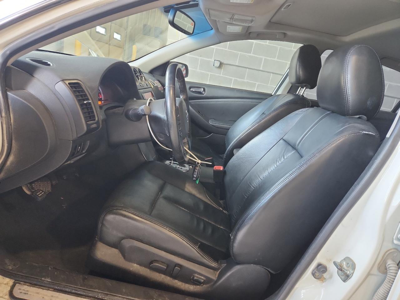 NISSAN ALTIMA BASE