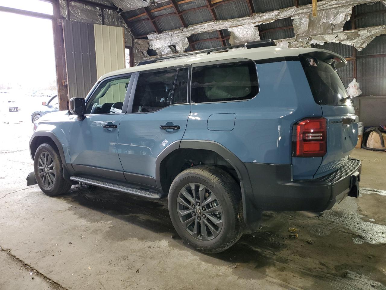 TOYOTA LAND CRUISER BASE