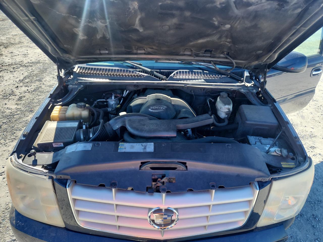 Lot #3301855030 2004 CADILLAC ESCALADE L