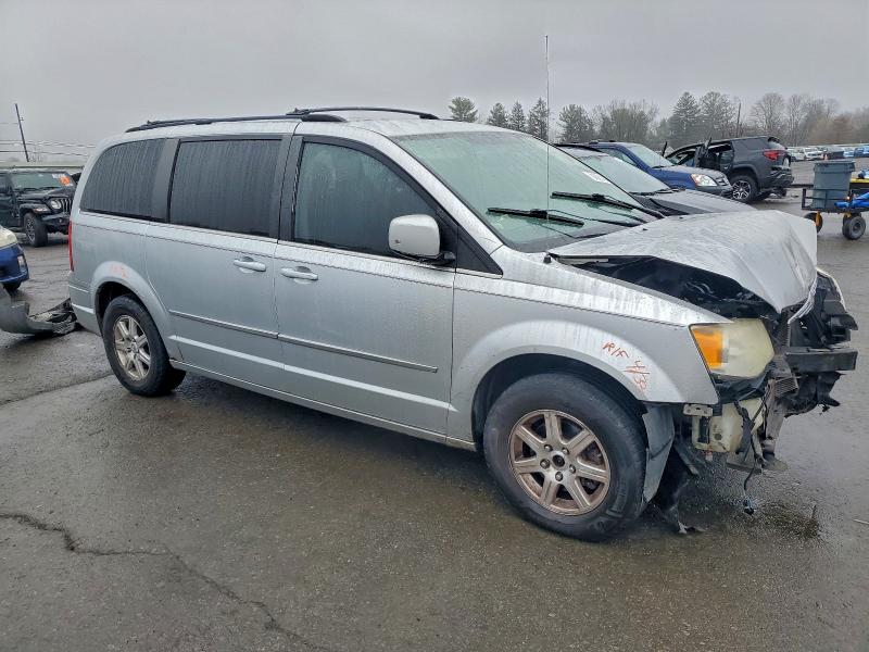 2009 CHRYSLER TOWN & COU #3315885142