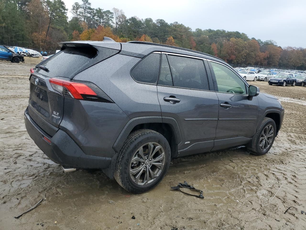 TOYOTA RAV4 XLE PREMIUM