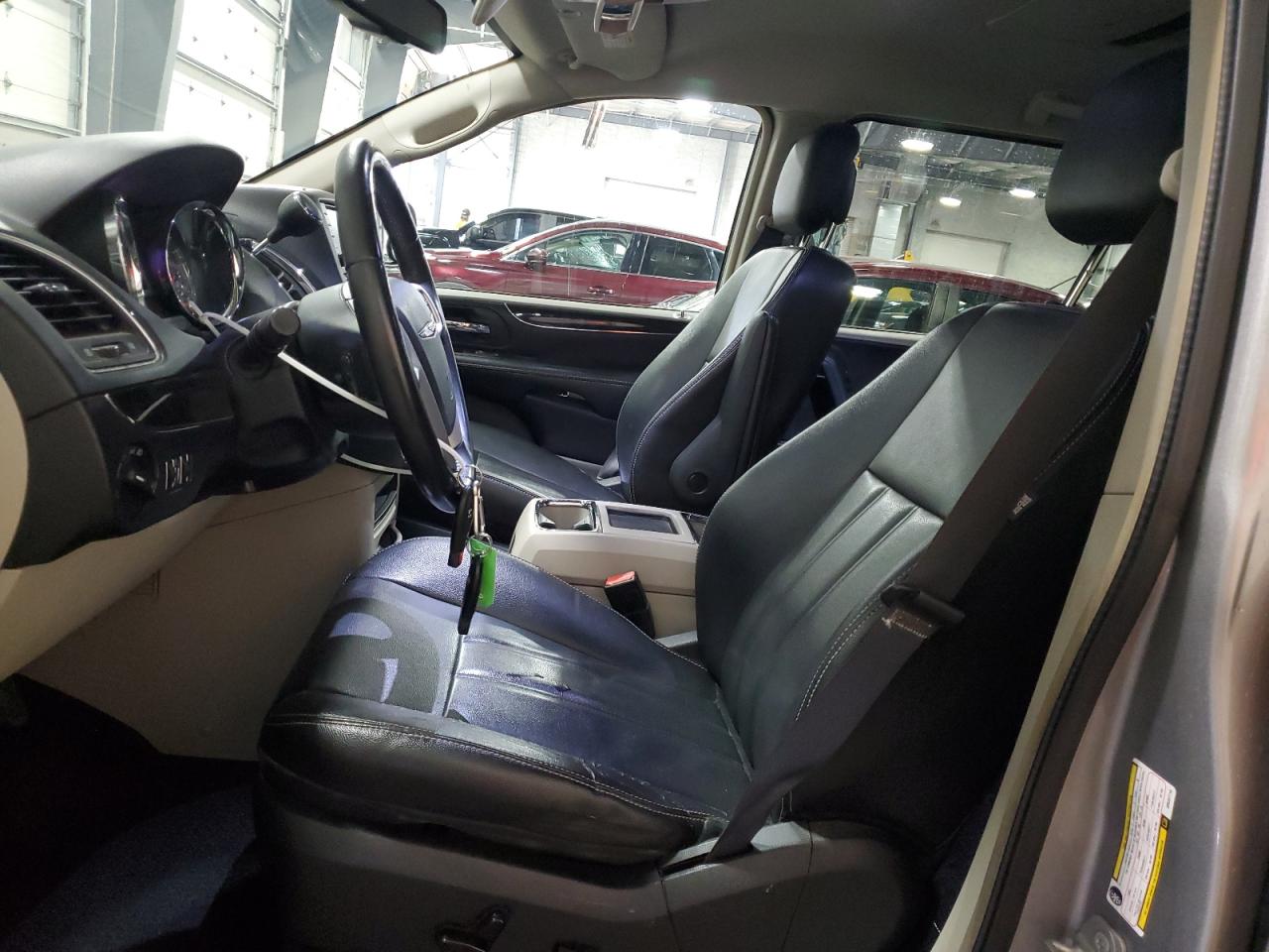 CHRYSLER TOWN & COUNTRY TOURING