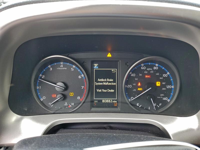 2018 TOYOTA RAV4 4D 2W #3305302373