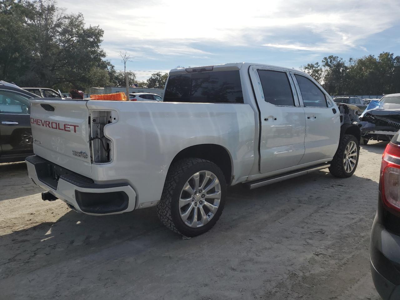 CHEVROLET SILVERADO K1500 HIGH COUNTRY