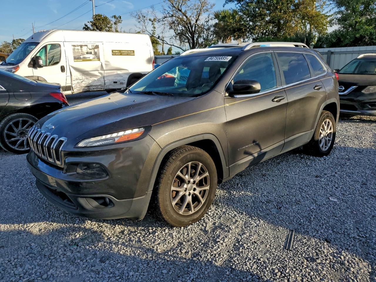 JEEP GRAND CHEROKEE LATITUDE
