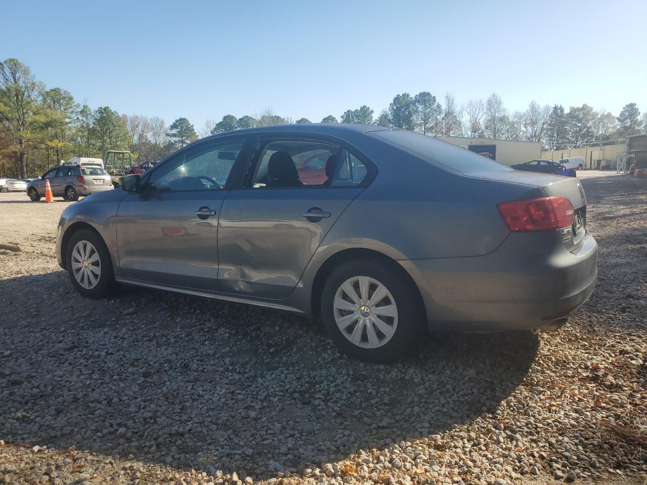 VOLKSWAGEN JETTA BASE