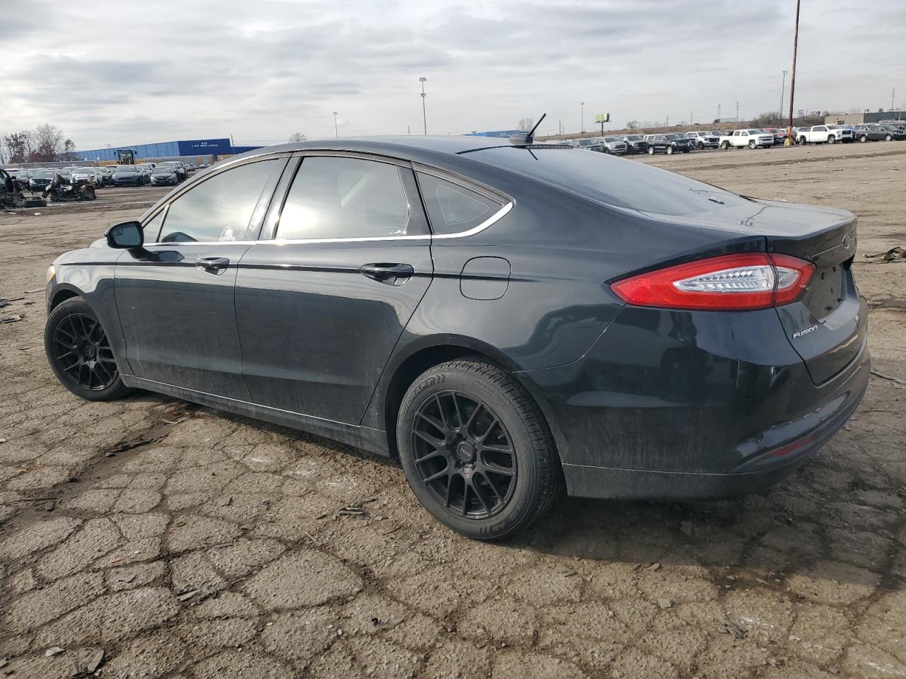 FORD FUSION SE