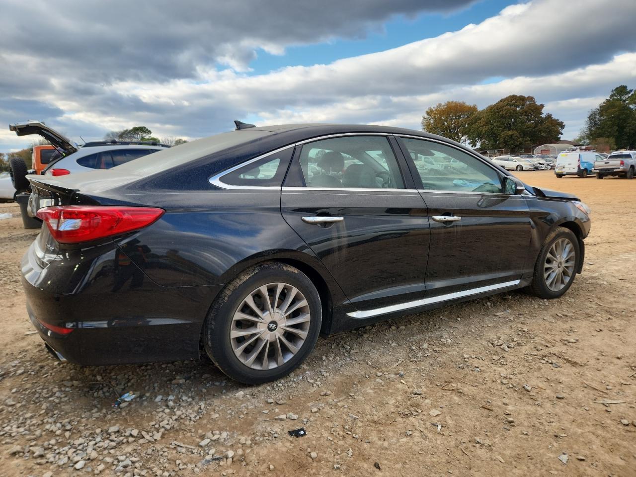 HYUNDAI SONATA SPORT