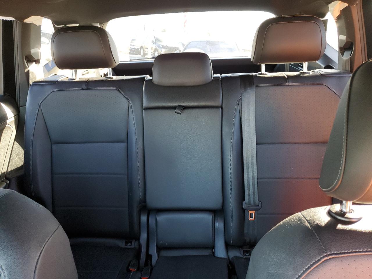 VOLKSWAGEN TIGUAN SE