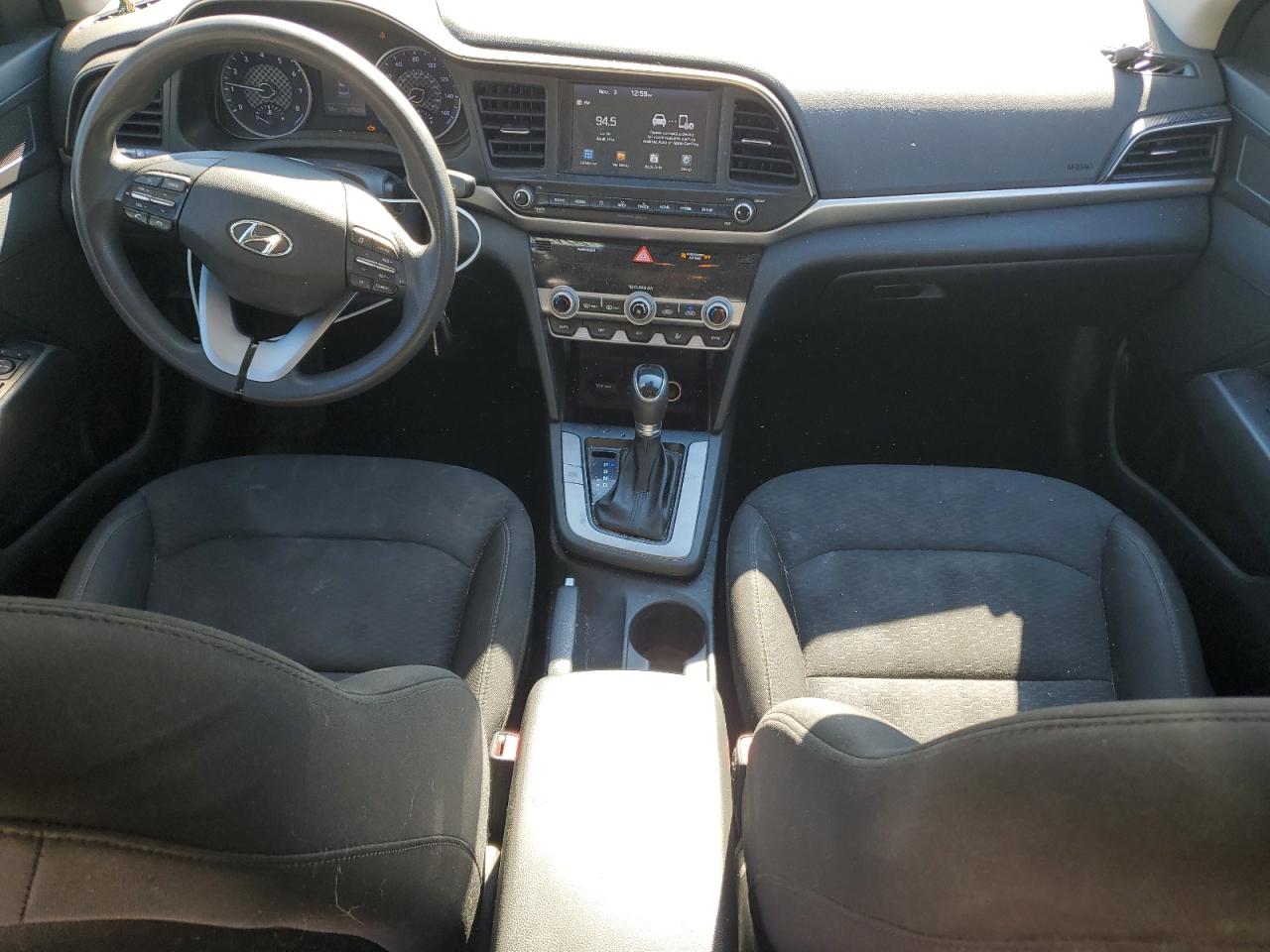 HYUNDAI ELANTRA SEL
