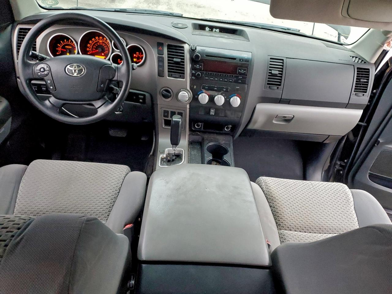 TOYOTA TUNDRA CREWMAX SR5