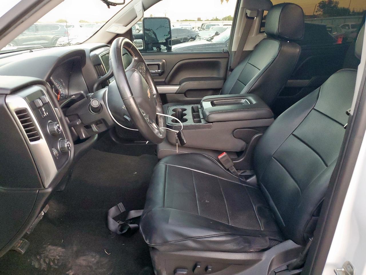 CHEVROLET SILVERADO K1500 LT