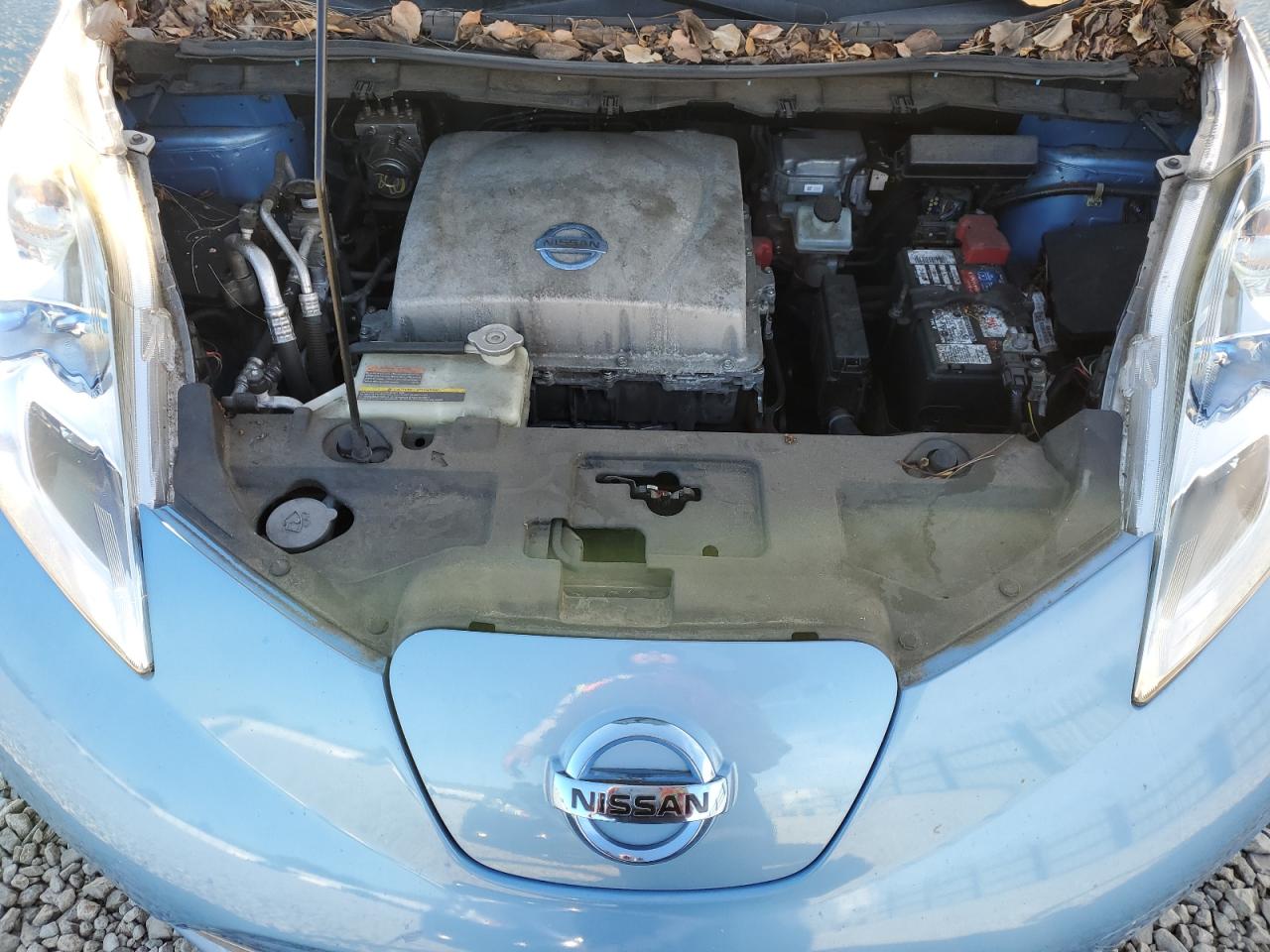 NISSAN LEAF S